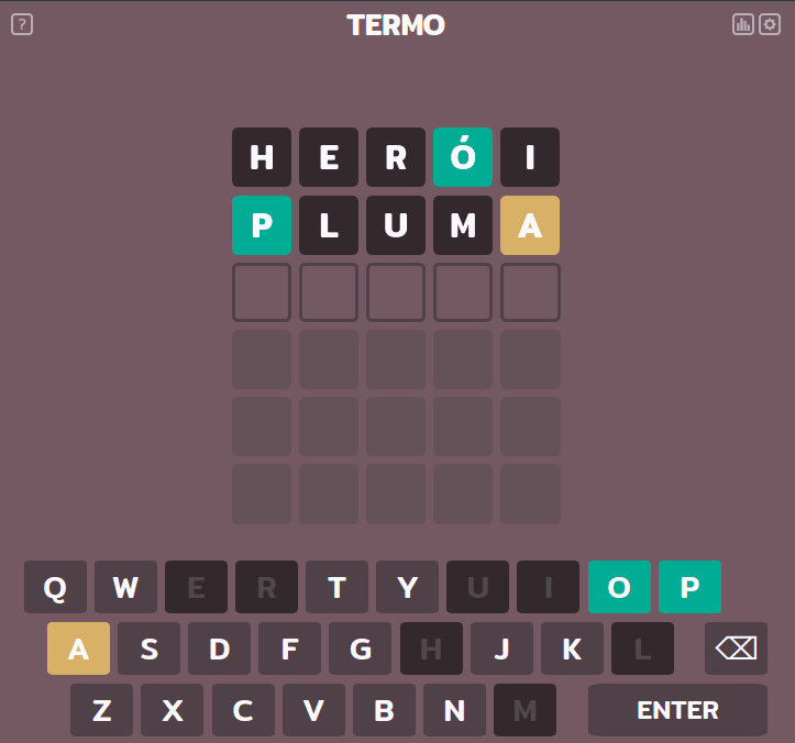 A palavra herói com Ó em verde e a palavra pluma com P em verde e o A em amrelo